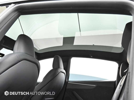 Tesla Model Y — photo 18
