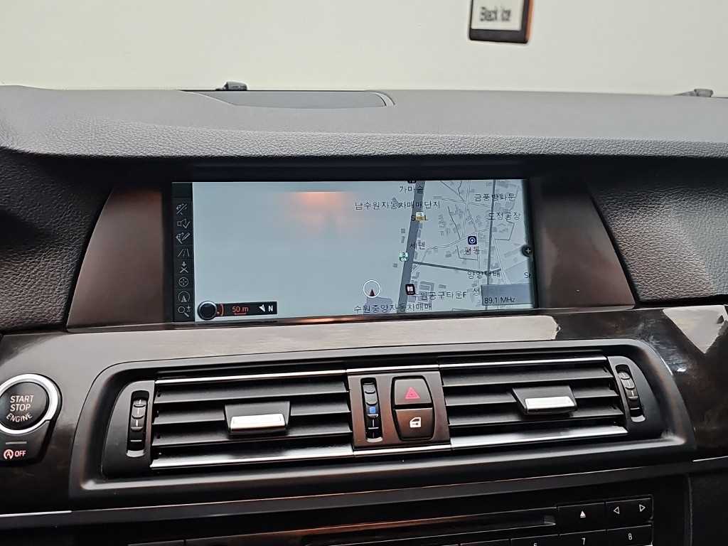 BMW 5-Series — photo 14