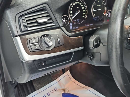 BMW 5-Series — photo 17