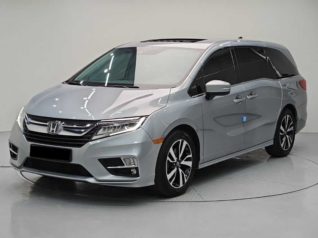 Honda Odyssey — photo 01