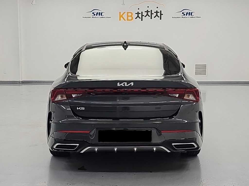 Kia K5 — photo 03