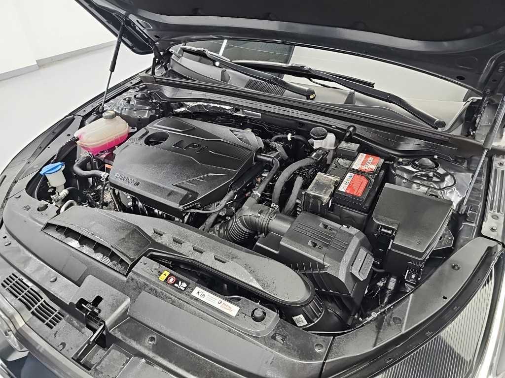 Kia K5 — photo 05