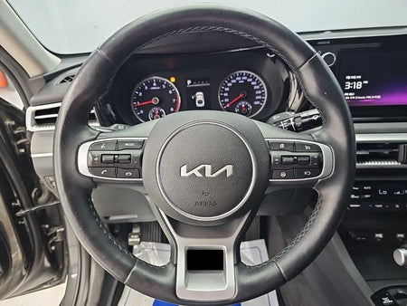 Kia K5 — photo 09