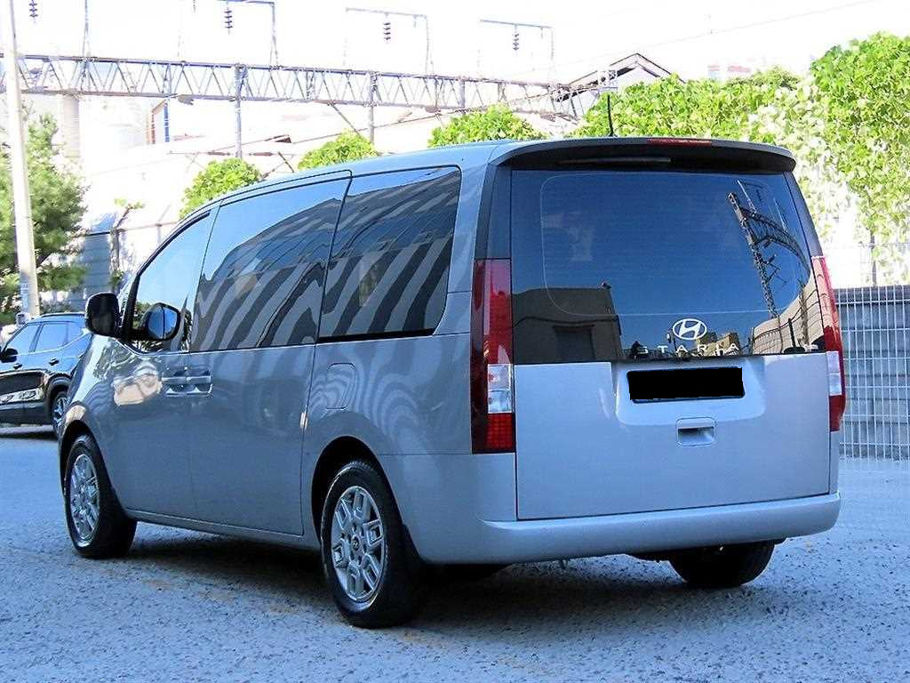 Hyundai Staria — photo 03