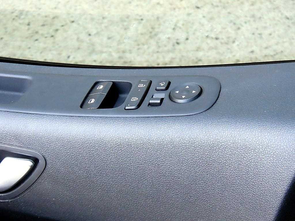 Hyundai Staria — photo 12