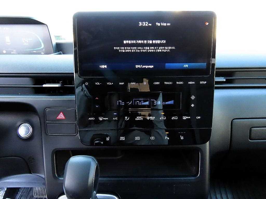 Hyundai Staria — photo 14