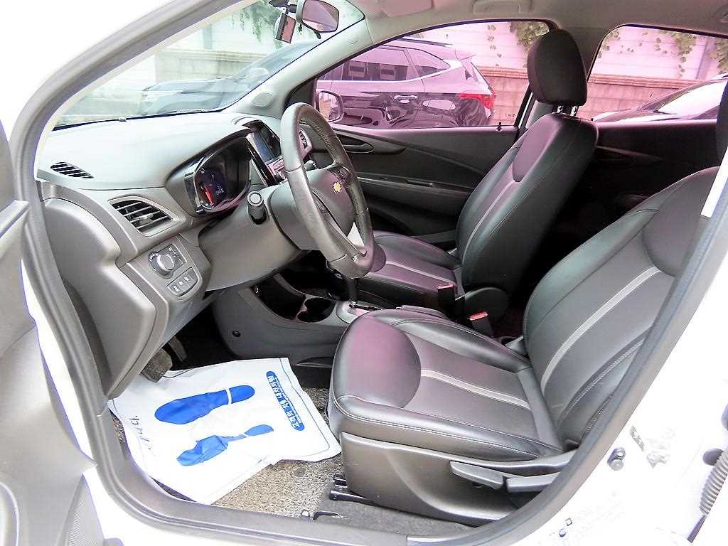 CHEVROLET Spark — photo 05