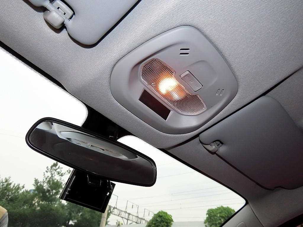 CHEVROLET Spark — photo 16