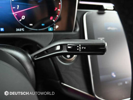Mercedes-Benz E-Class — photo 09