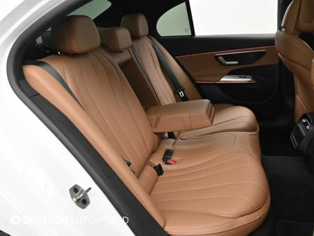 Mercedes-Benz E-Class — photo 12