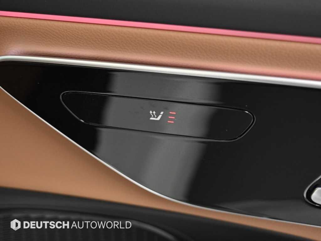 Mercedes-Benz E-Class — photo 16