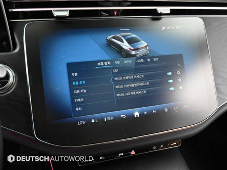Mercedes-Benz E-Class — photo 17