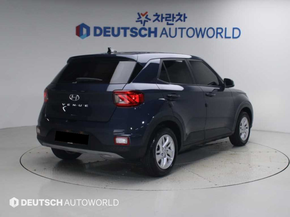 Hyundai Venue — photo 02