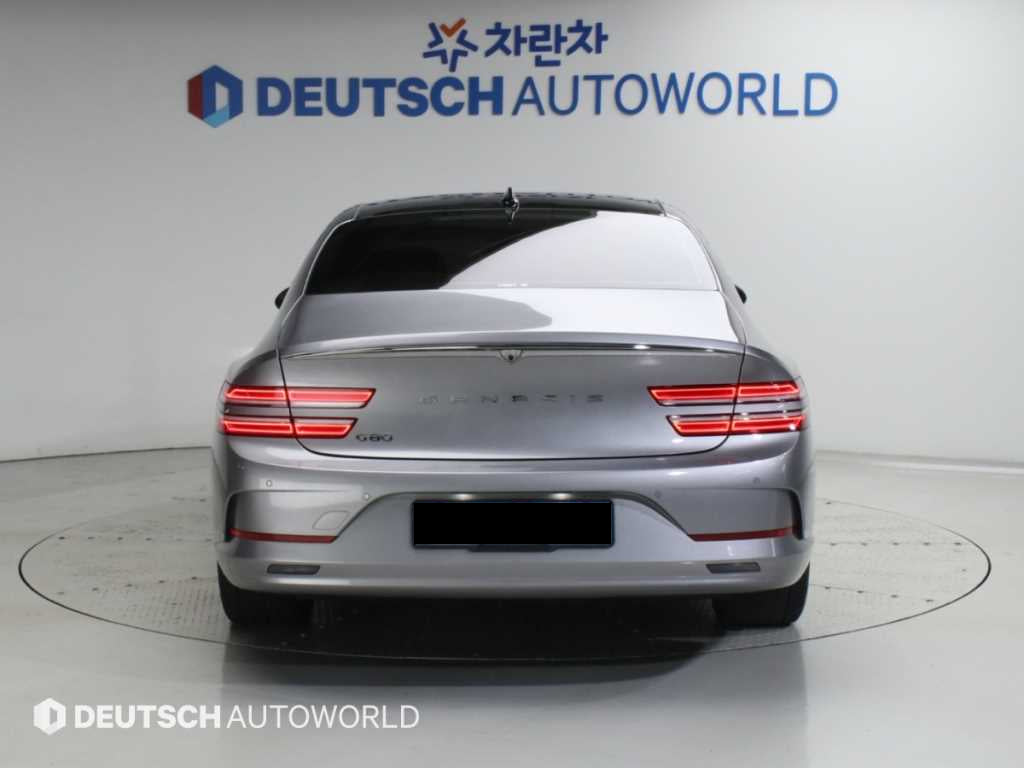 Genesis G80 — photo 04