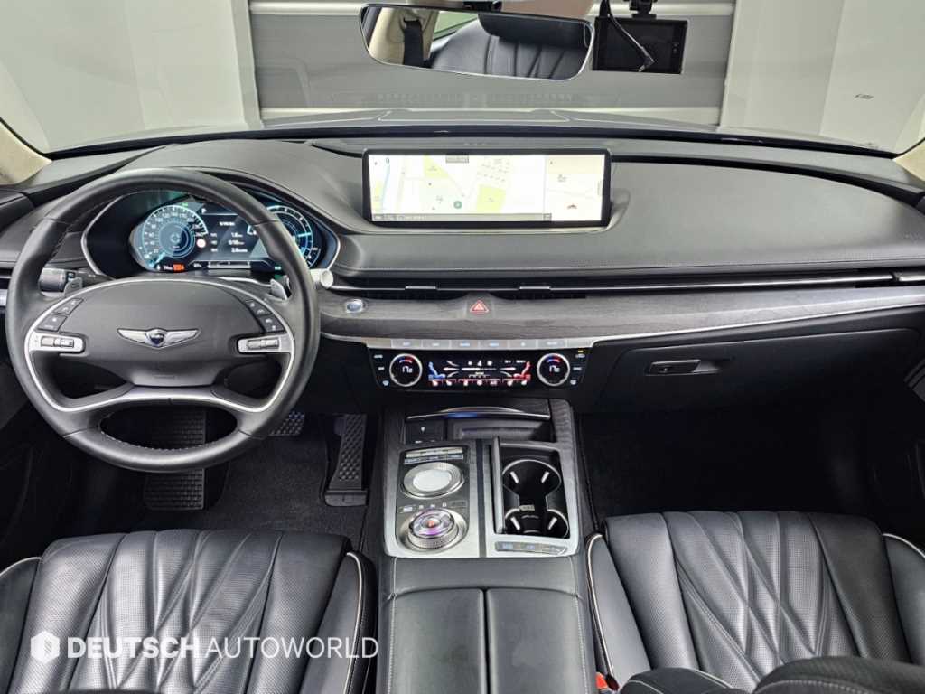 Genesis G80 — photo 07