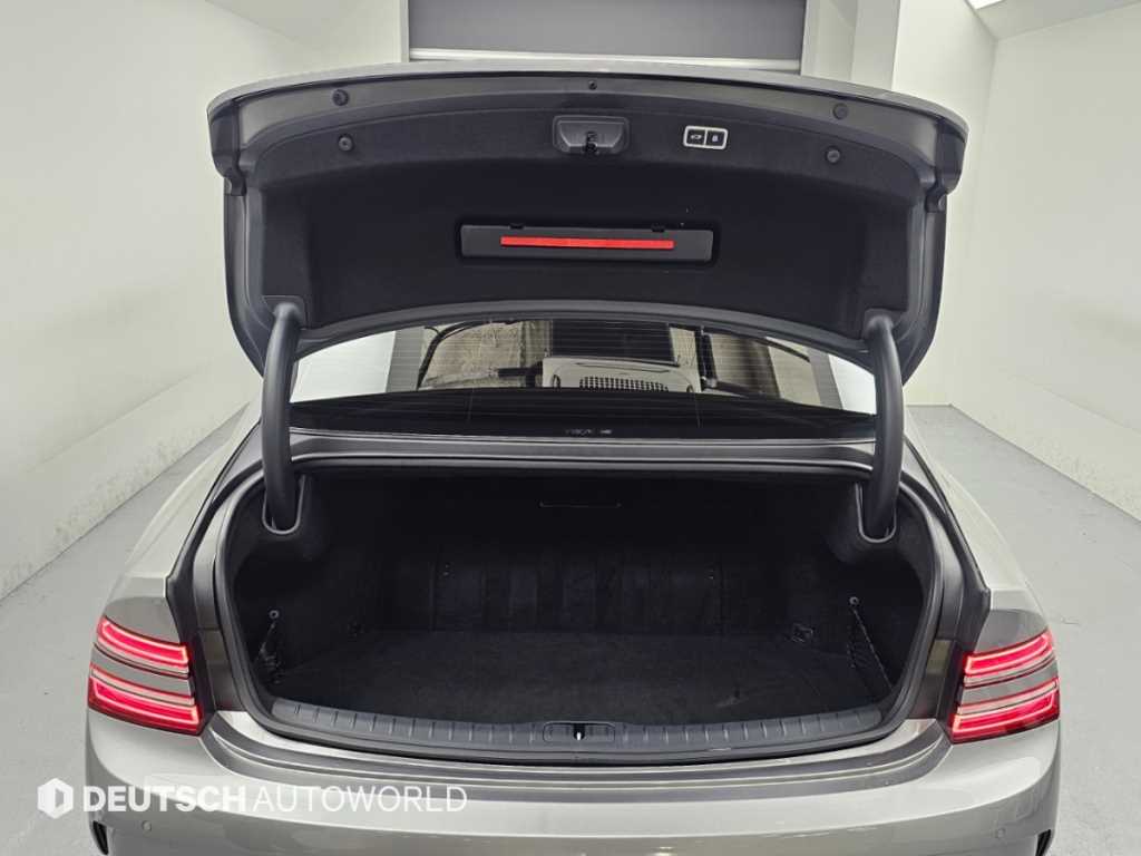 Genesis G80 — photo 19