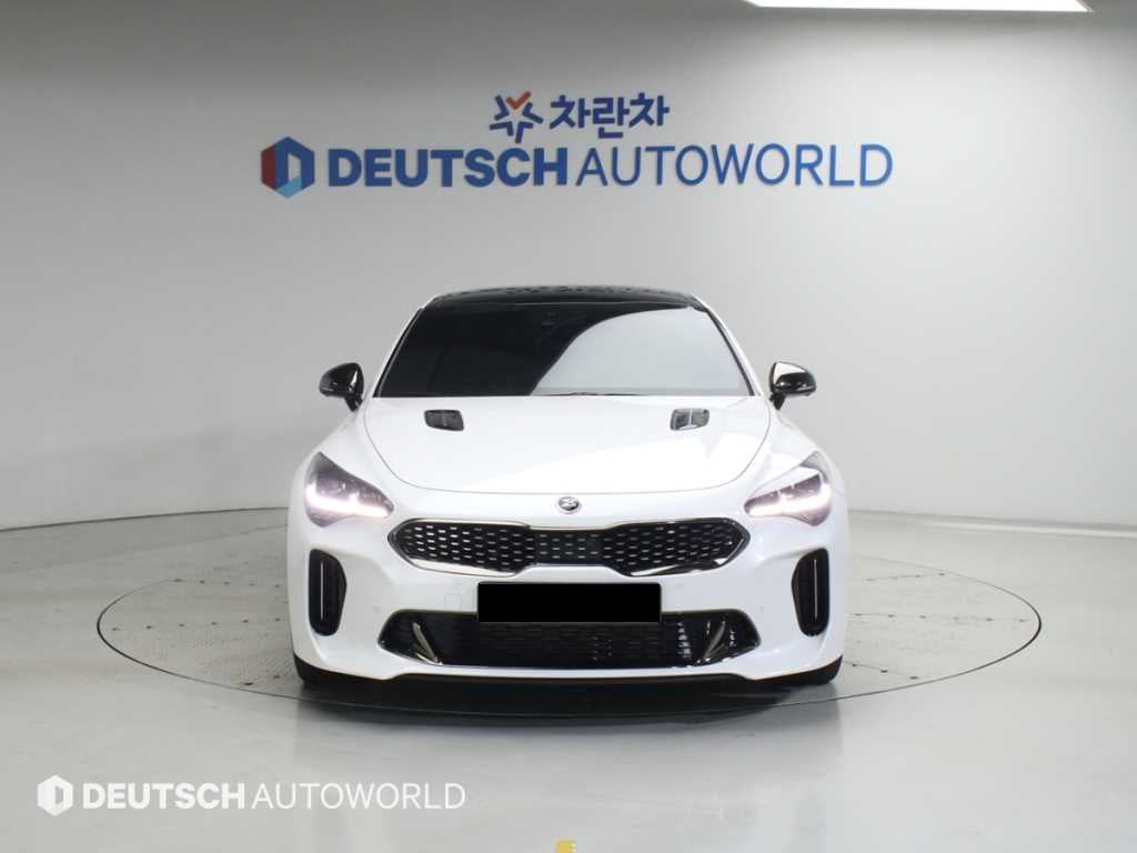 Kia Stinger — photo 03