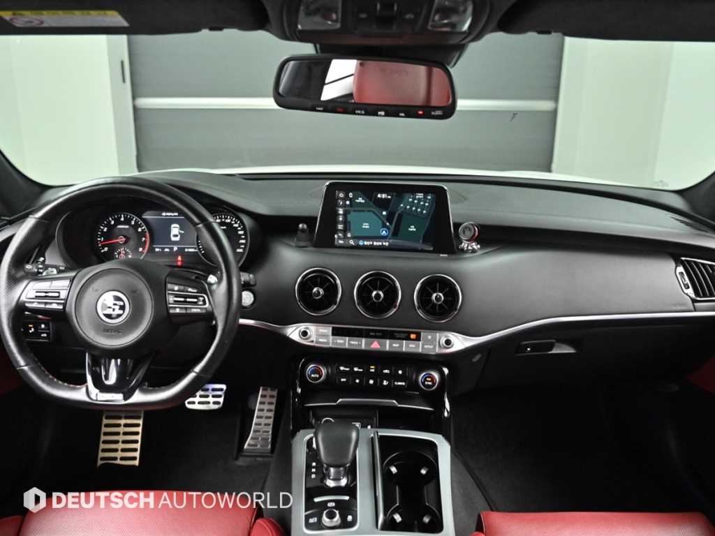 Kia Stinger — photo 07