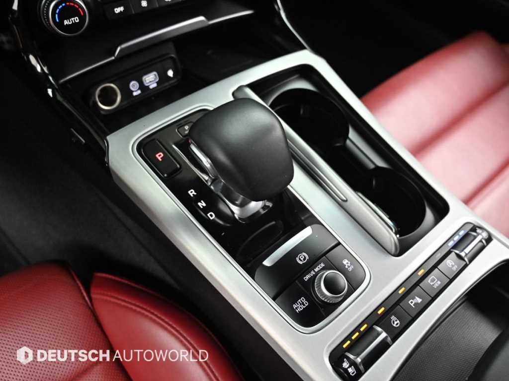 Kia Stinger — photo 09
