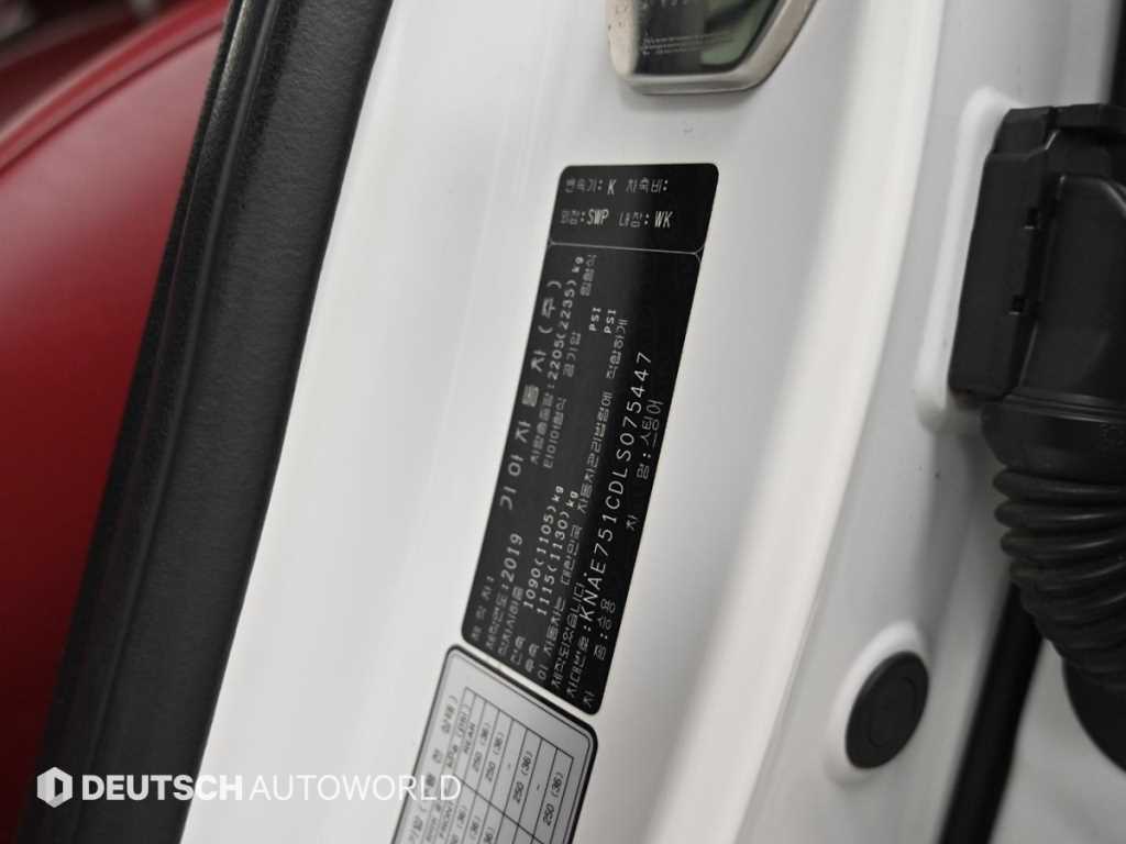 Kia Stinger — photo 20