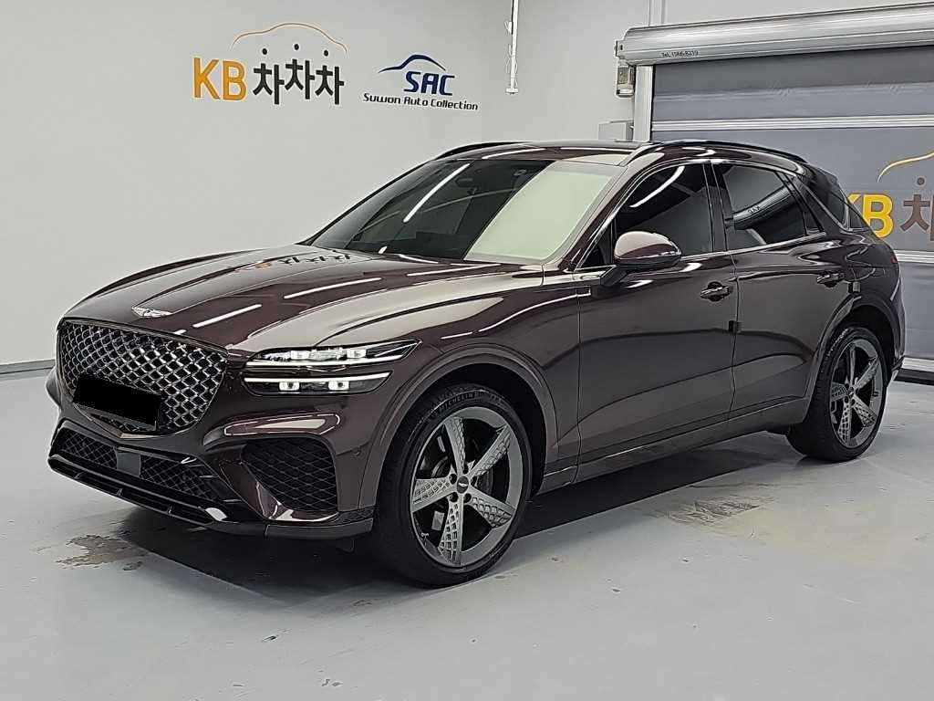 Genesis GV70 — photo 01