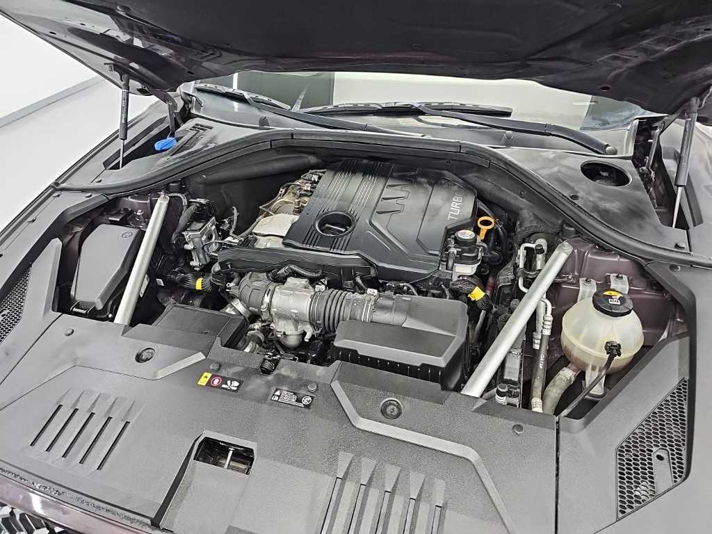 Genesis GV70 — photo 05