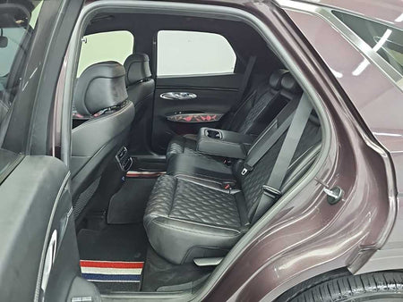 Genesis GV70 — photo 12