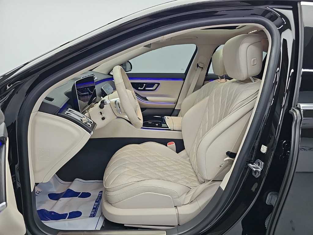 Mercedes-Benz S-Class — photo 11