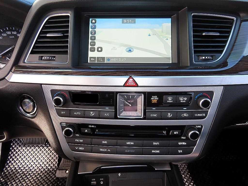 Genesis G80 — photo 14