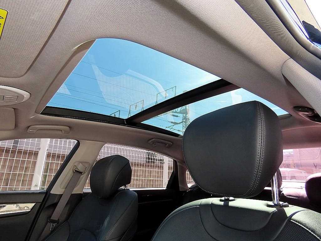 Genesis G80 — photo 17