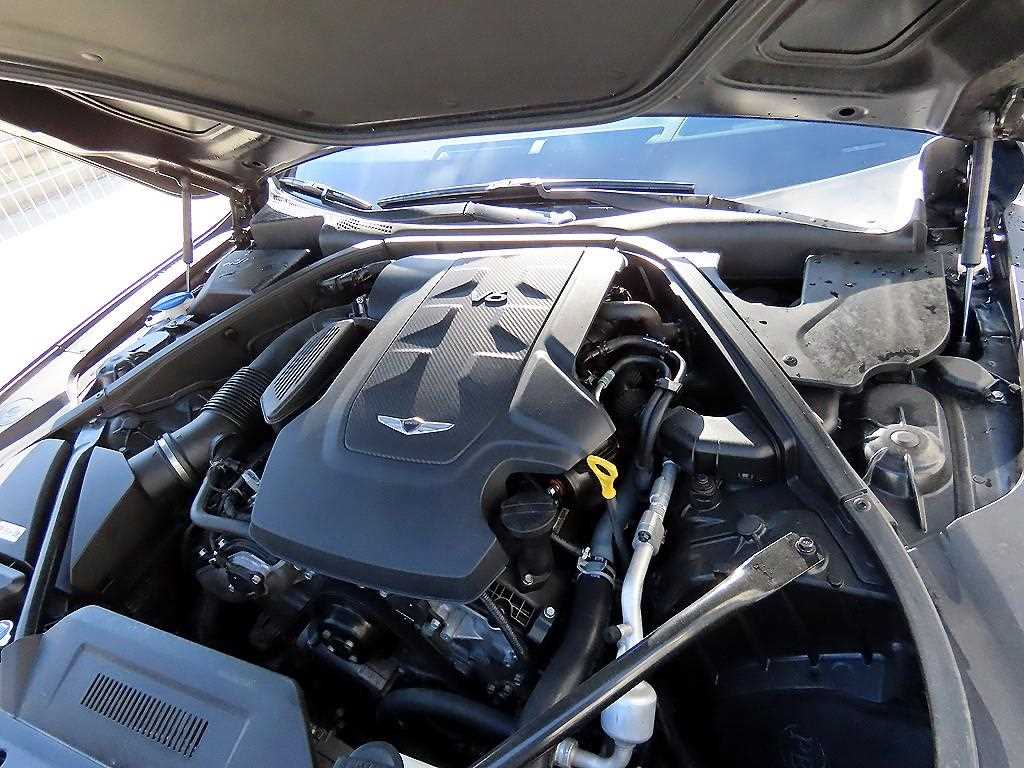 Genesis G80 — photo 19
