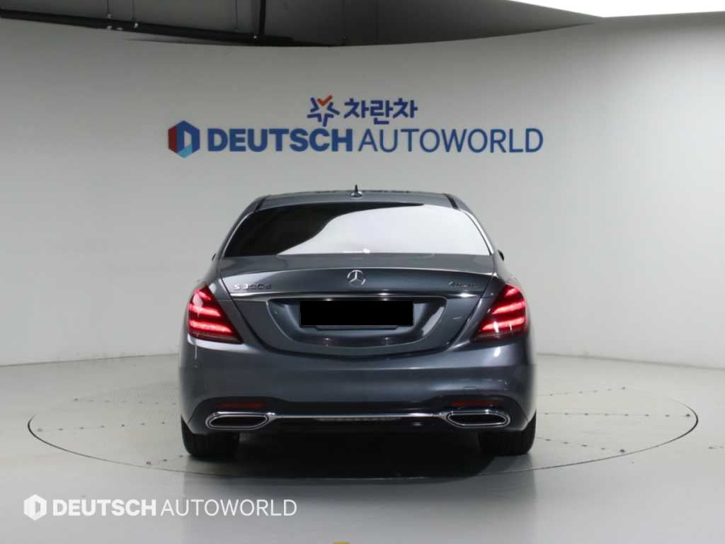 Mercedes-Benz S-Class — photo 03