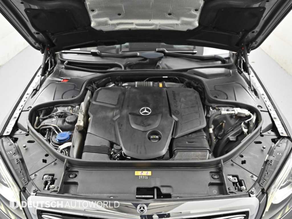 Mercedes-Benz S-Class — photo 07