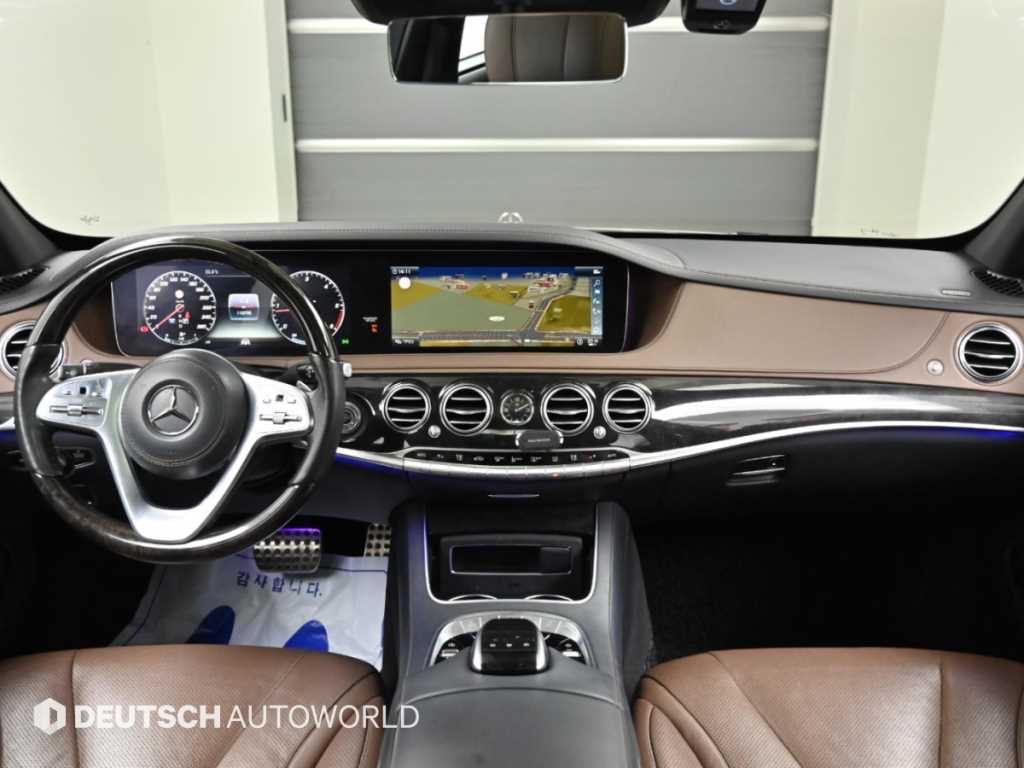 Mercedes-Benz S-Class — photo 08