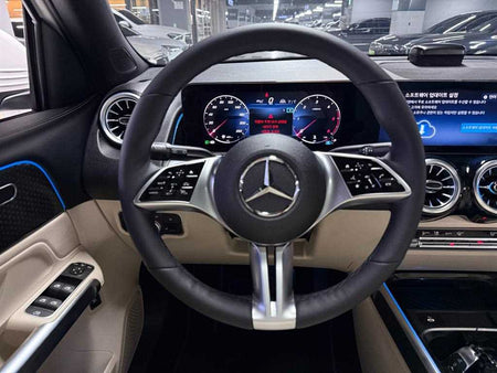 Mercedes-Benz GLB-Class — photo 08