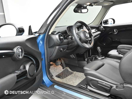 Mini Cooper — photo 11