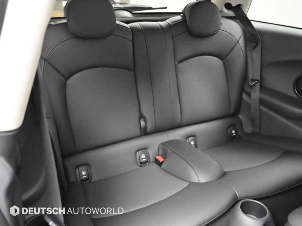 Mini Cooper — photo 12