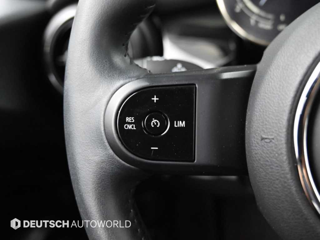 Mini Cooper — photo 16
