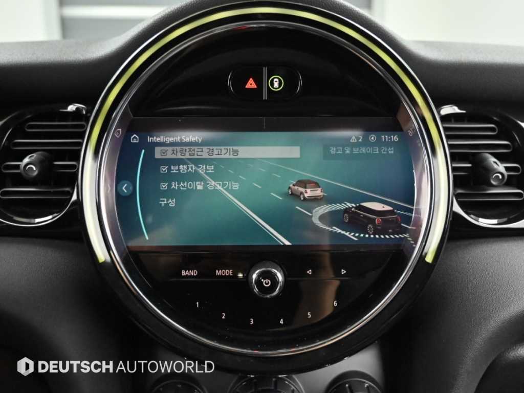 Mini Cooper — photo 17