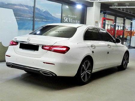 Mercedes-Benz E-Class — photo 05