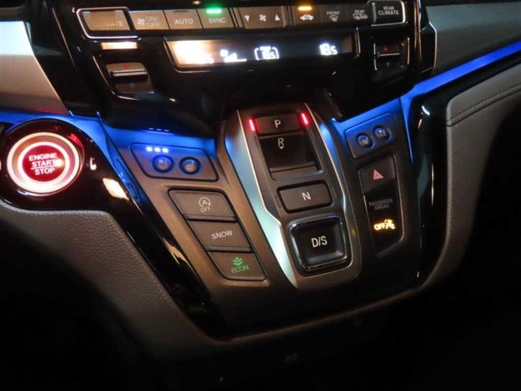 Honda Odyssey — photo 06