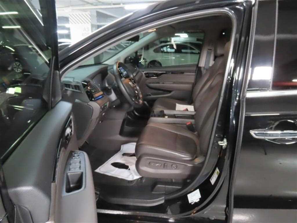 Honda Odyssey — photo 13