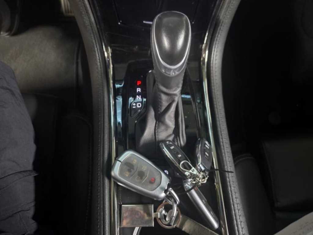 Cadillac ATS — photo 11
