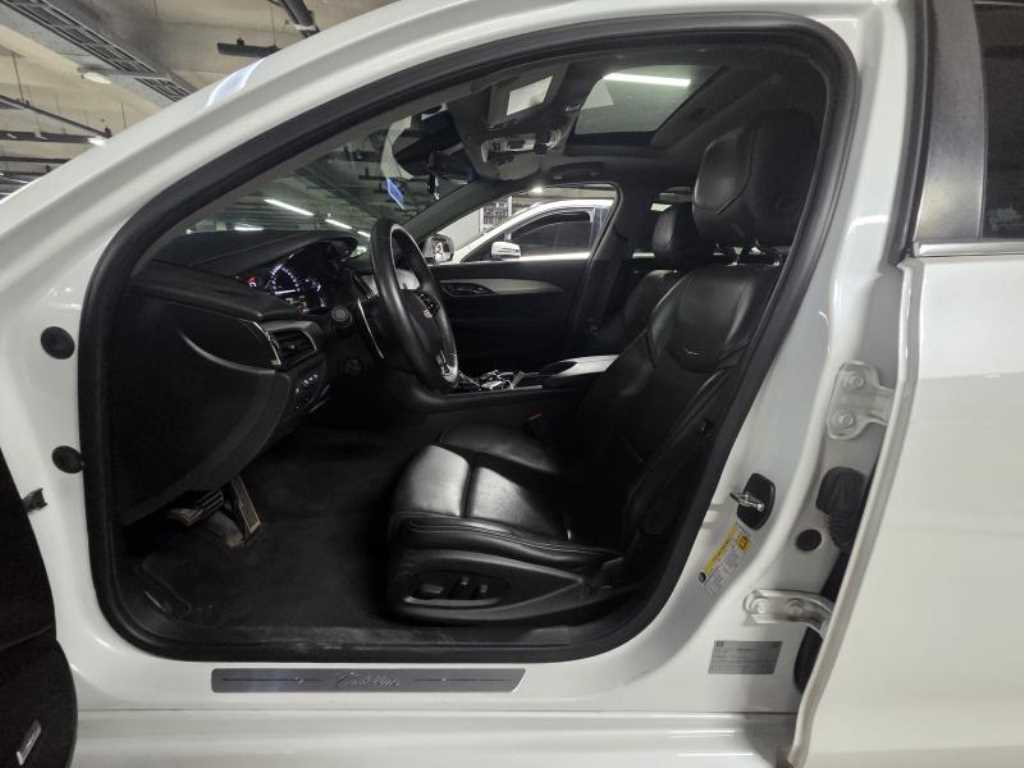 Cadillac ATS — photo 13