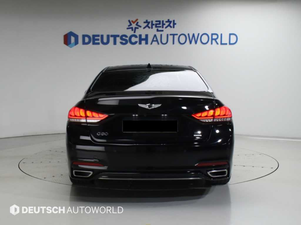 Genesis G80 — photo 04