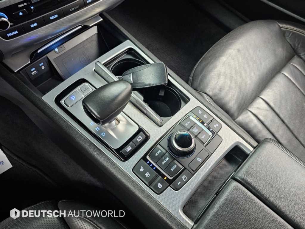 Genesis G80 — photo 09