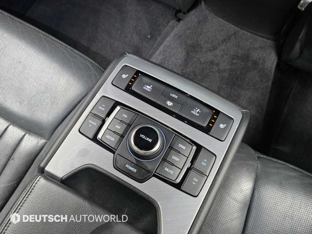 Genesis G80 — photo 16