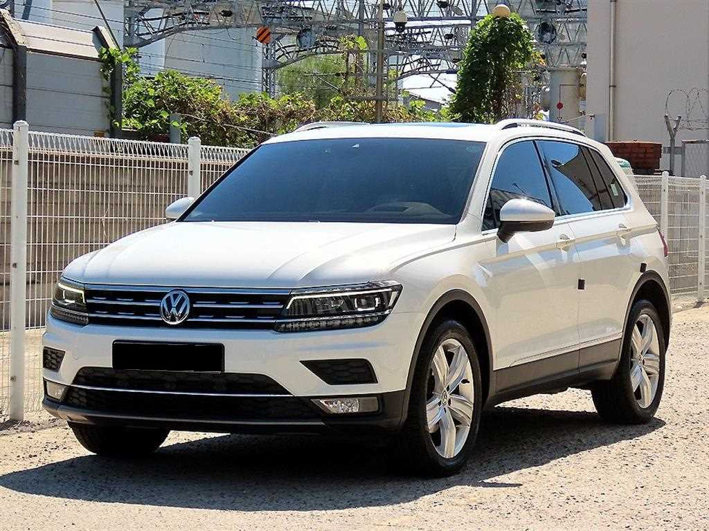 Volkswagen Tiguan — photo 02