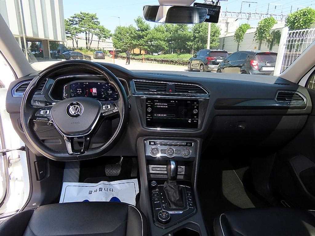 Volkswagen Tiguan — photo 07