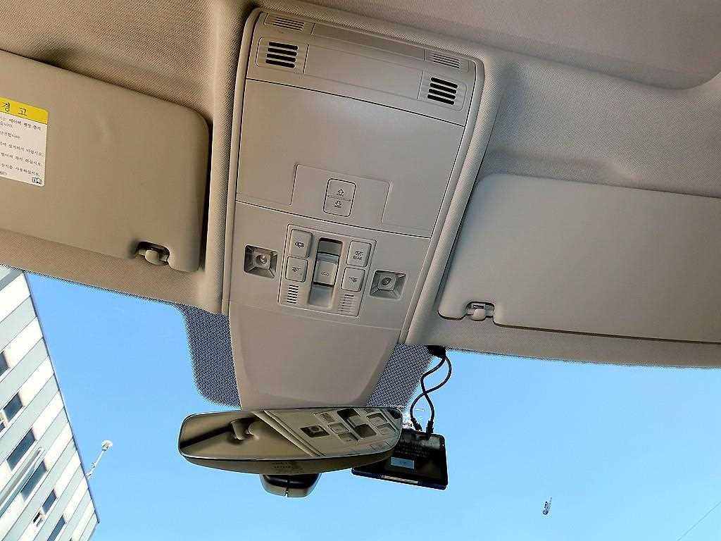 Volkswagen Tiguan — photo 14